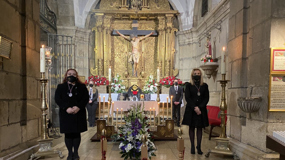 Uno de los turnos de guardia al Cristo de los Balderas. MAZl