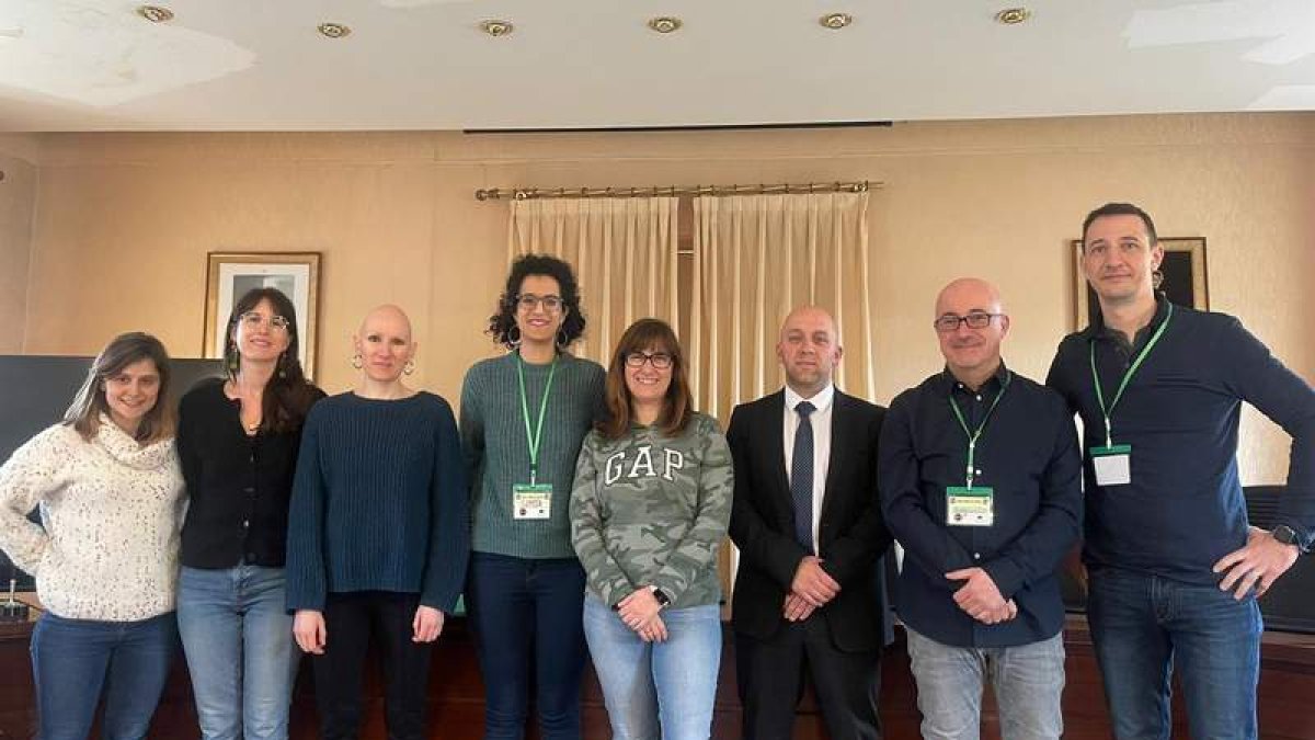 Recepción del alcalde Pepe Villa a los profesores. CAMPOS