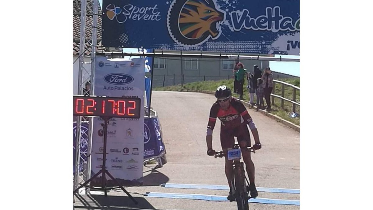 Didier se apuntó el triunfo en la etapa de Almanza