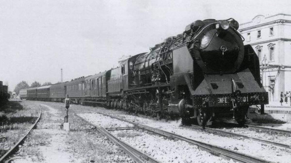 La Santa Fe en su viaje de pruebas (1942). REVISTA TRENES