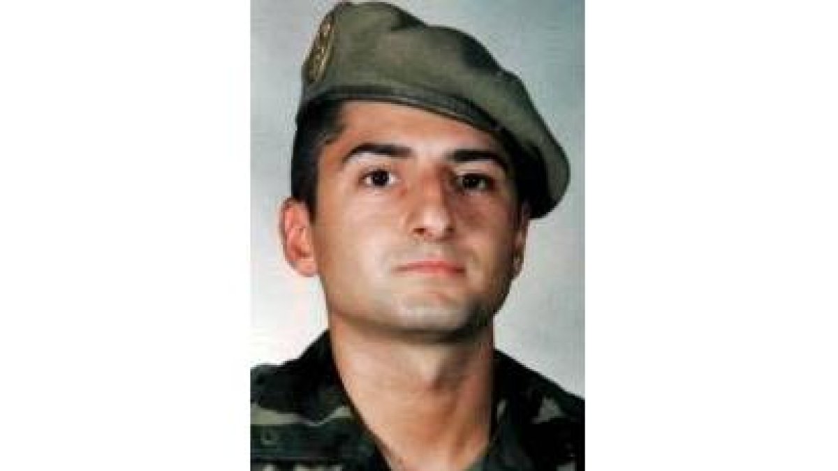 El soldado profesional Diego González Blanco