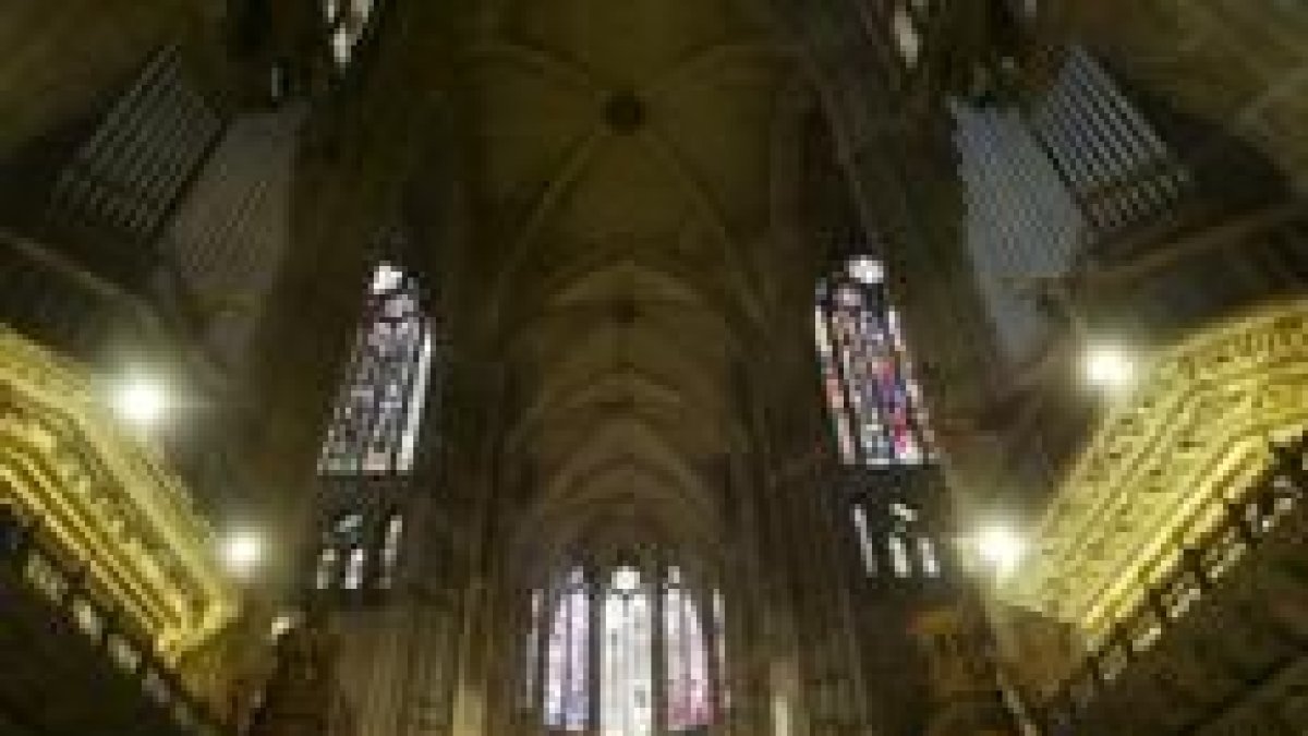 El órgano actual de la Catedral se colocó en el año 1953