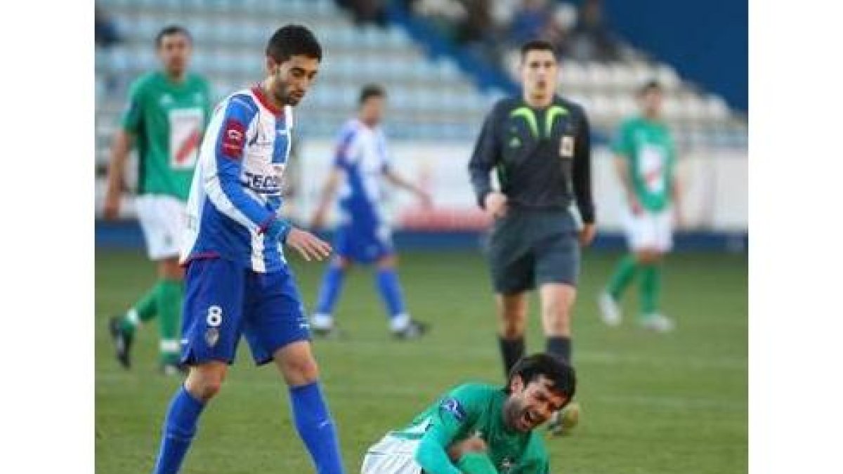 Óscar de Paula anotó los dos goles en la primera vuelta