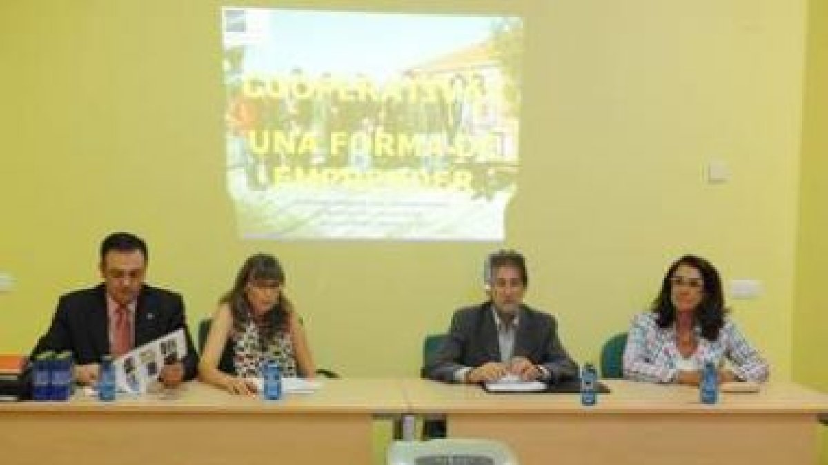 Francisco Abella, María Ramón Gancedo, Francisco Javier Otazu y Asunción Martínez.