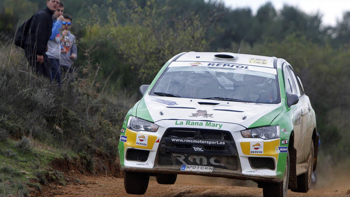 Jorge del Cid (Mitsubishi Evo X) fue el mejor en tres de los cuatro tramos y eso le permitió hacerse con la victoria.