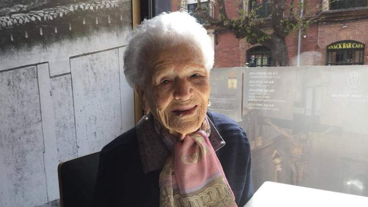 Emiliana González Castro. DL