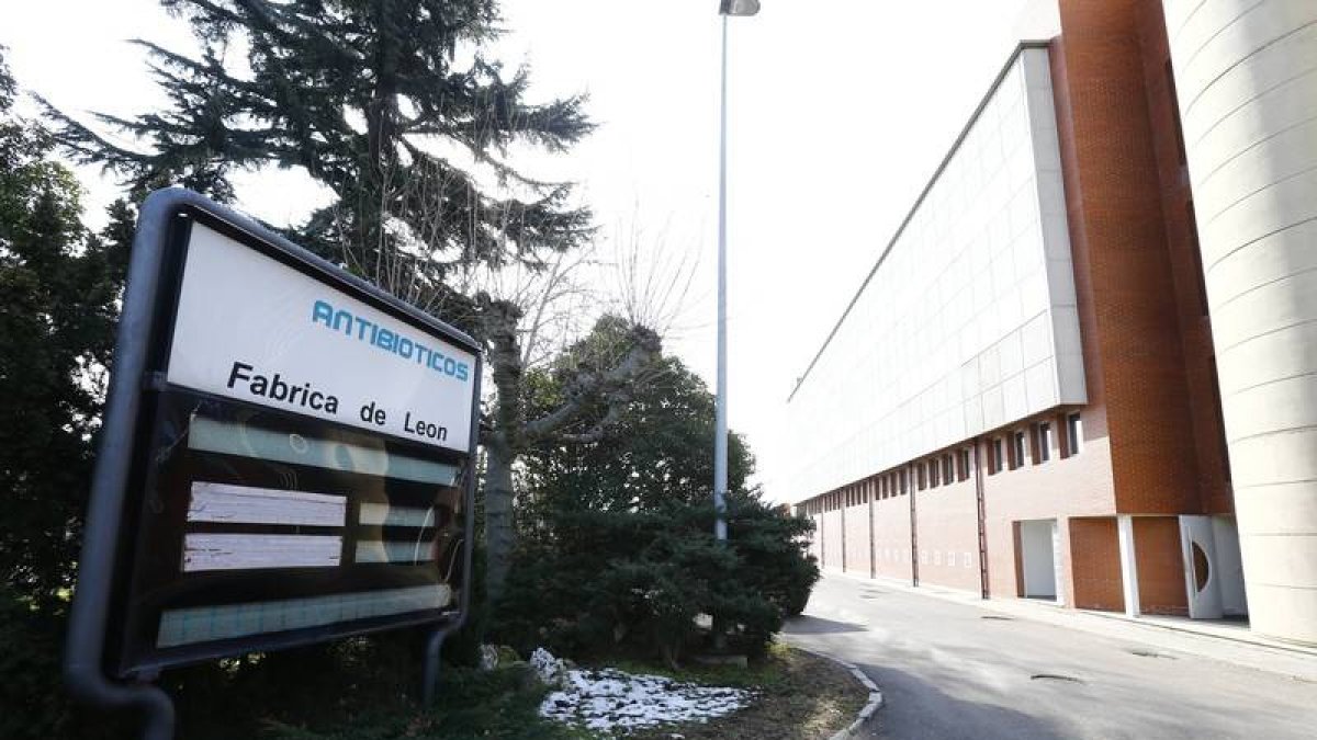 Instalaciones de la fábrica de Antibióticos