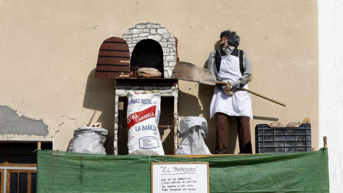 El barrio de Cantarranas homenajea al herrero. JESÚS F. SALVADORES