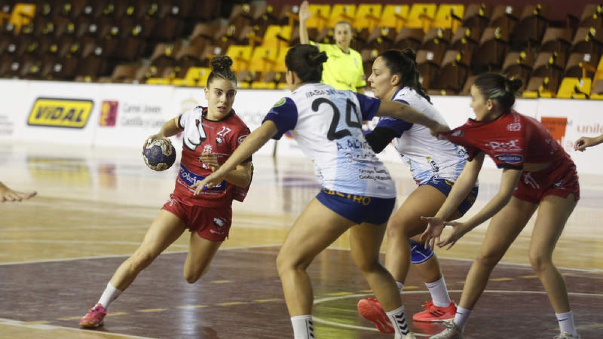 María Sancha volvió a ser la máxima goleadora. FERNANDO OTERO
