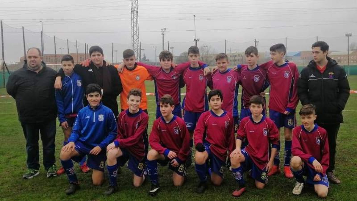 El equipo cadete del Nuevo Recreo Industrial se unió al ‘Día Internacional del Niño con Cáncer’.