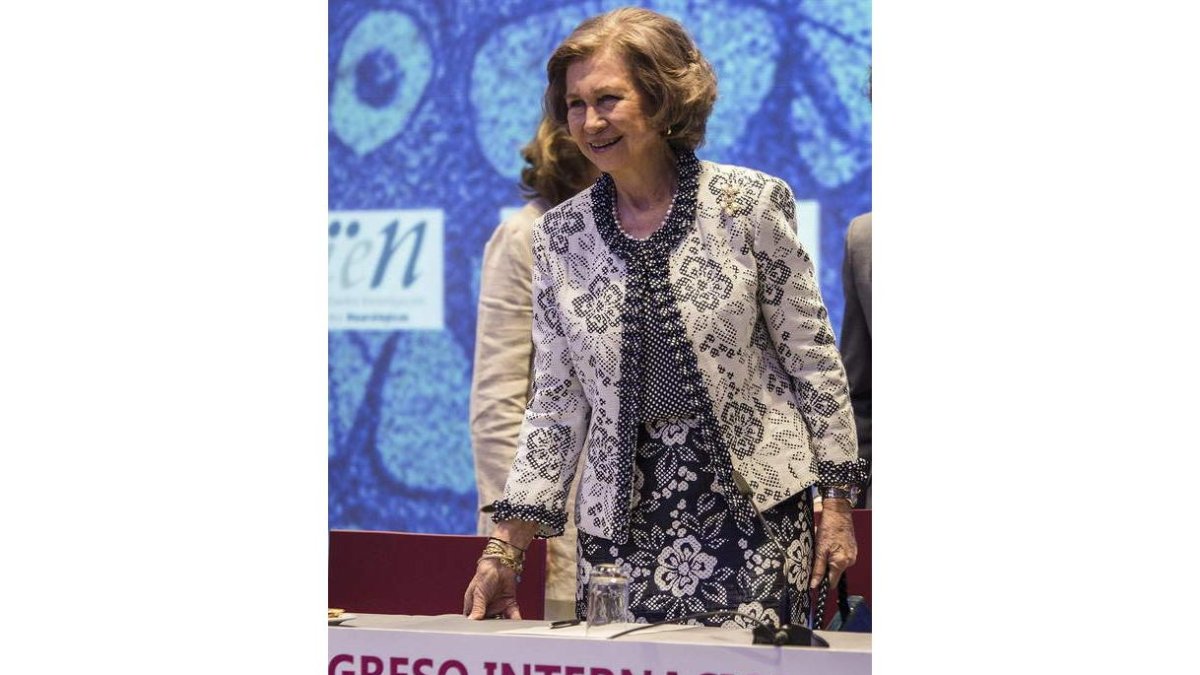 La reina Sofía en un congreso en Málaga.