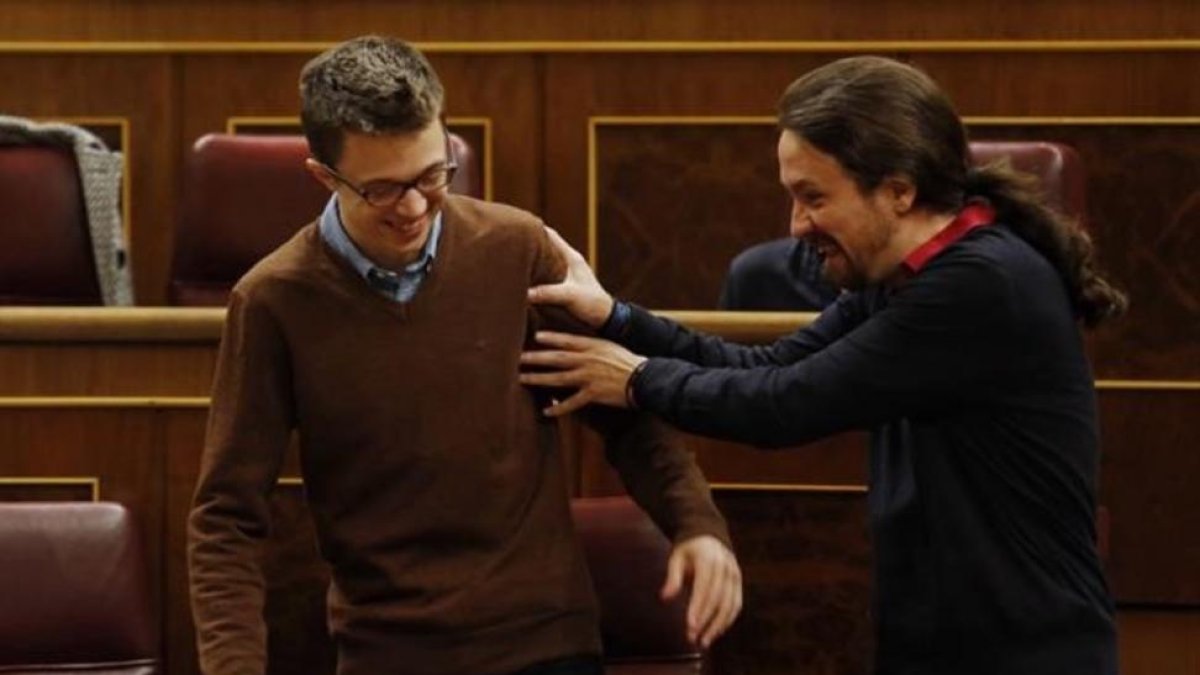 Iglesias y Errejón en el Congreso.