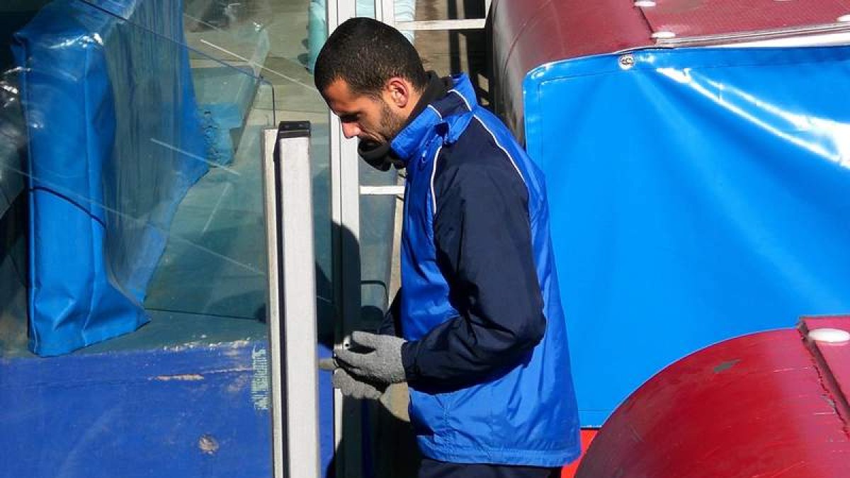 Yuri no ha podido entrenar en los dos últimos días a causa de una sobrecarga en el gemelo.