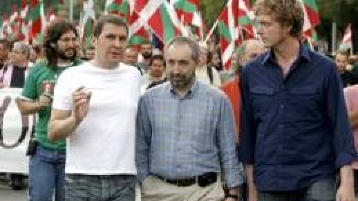 La cúpula de Batasuna encabezó la manifestación convocada ayer