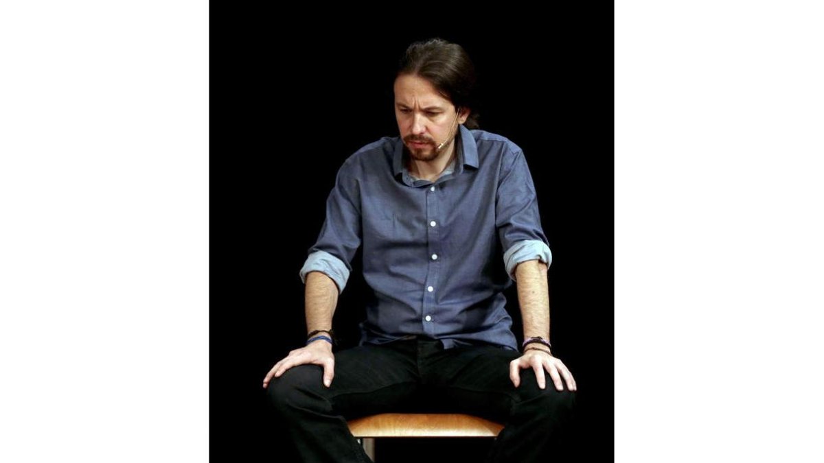 Iglesias, durante su participación en el acto de ayer. ALBERTO ESTEVEZ