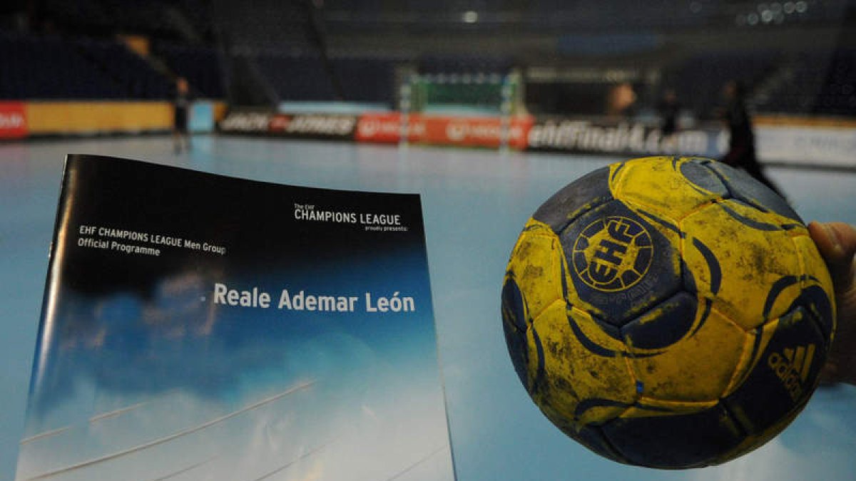 Desde su debut continental en 1996 el Reale Ademar ha disputado un total de 152 partidos en los distintos torneos europeos con 99 victorias.