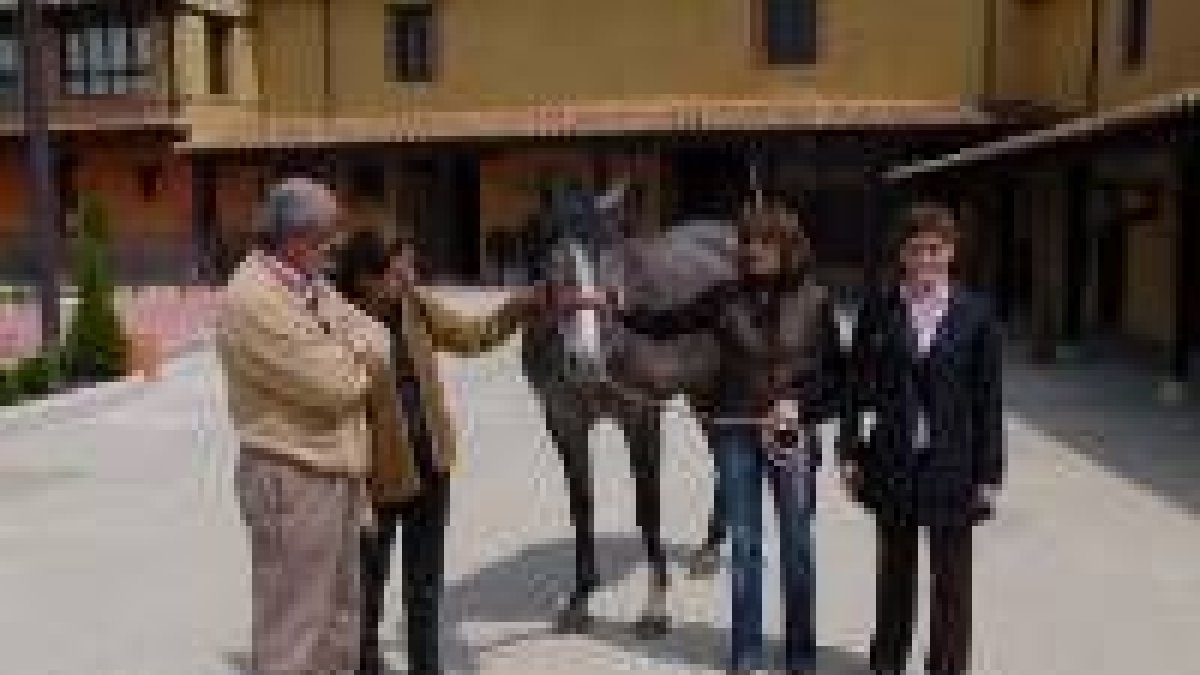Santos Llamas, Sonia Alonso, Ana Guada y Teresa González en «El Caserío»