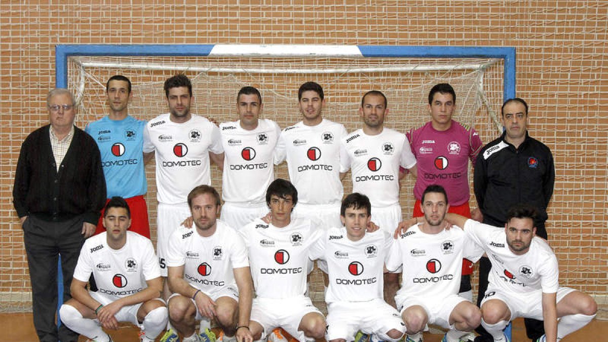 Formación de la selección de León que goleó a la de Valladolid.
