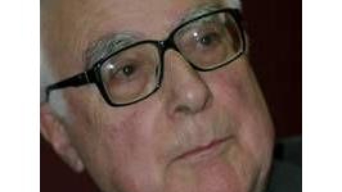 El escritor sevillano Aquilino Duque