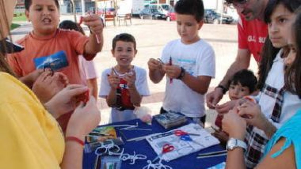 Los niños aprendieron la importancia que tiene la bicicleta para cuidar el medio ambiente.