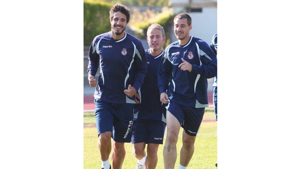 La plantilla de la Cultural prepara el partido ante el Astorga.