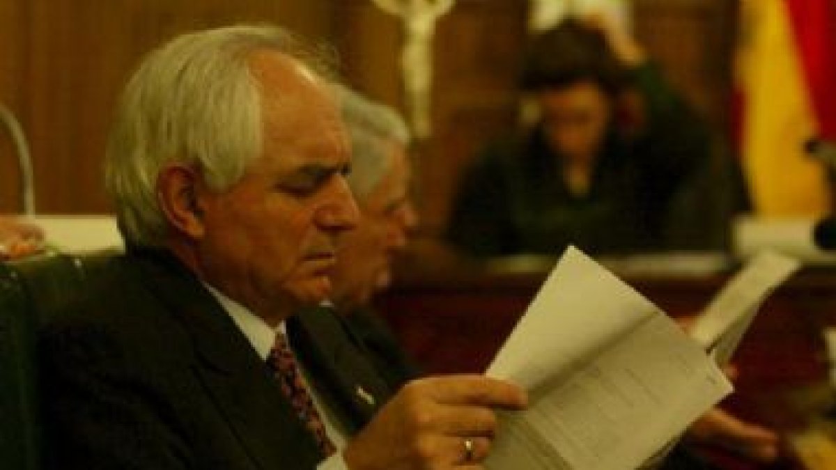 Faustino Sutil era el presidente de Agricultura cuando se hizo el reparto