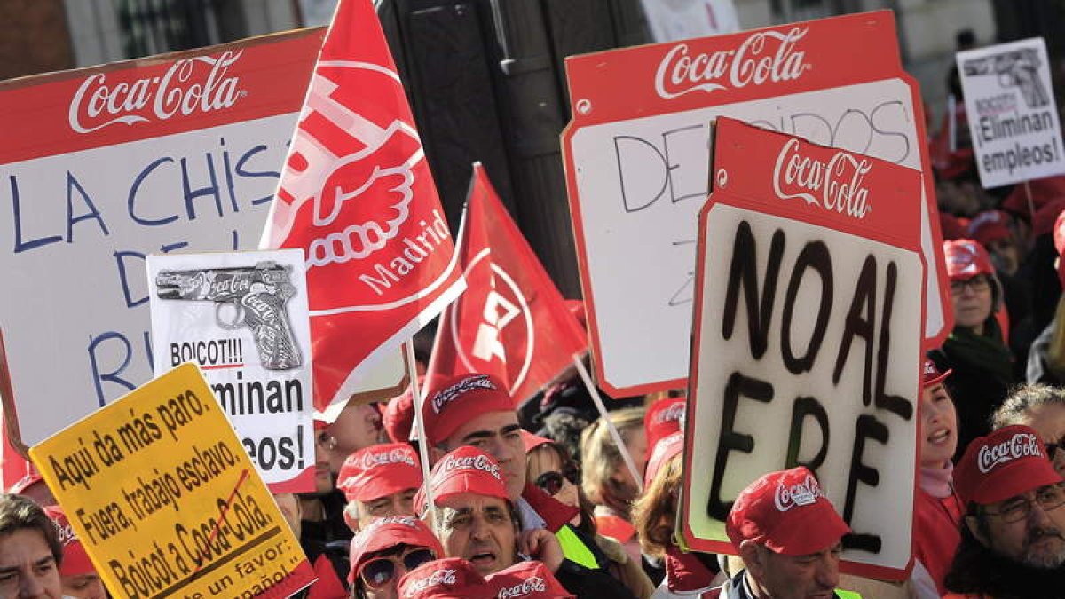Los trabajadores de Coca-Cola de Fuenlabrada se concentraron en la madrileña Puerta del Sol.