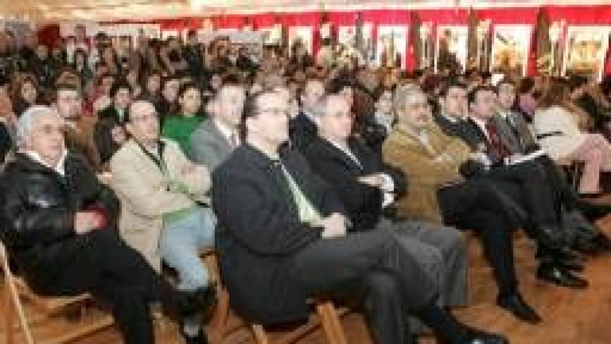 de El Corte Inglés, durante el acto de presentación del nuevo logo