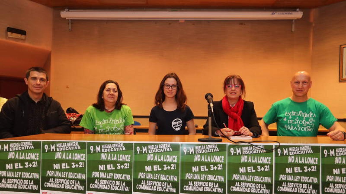 Miguel Ángel Fernández, Engracia Prieto, Paula Fernández, María José Sitjà y Javier Sarmiento. RAMIRO
