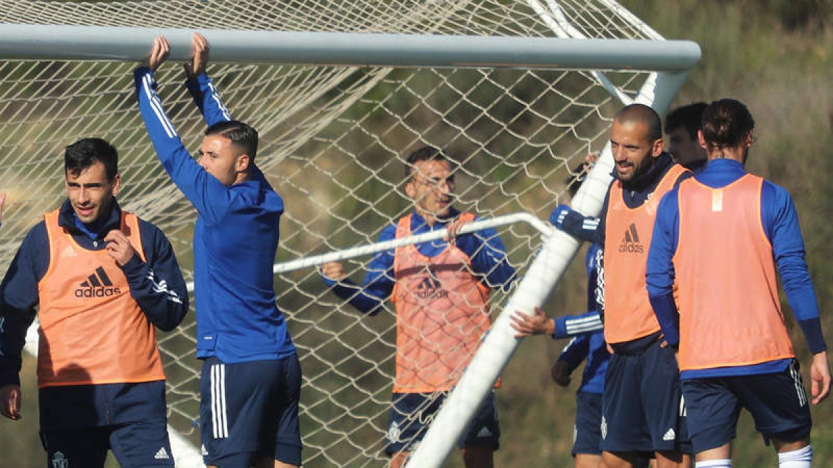 La Deportiva quiere derribar la portería madrileña para sumar su séptimo triunfo. L. DE LA MATA