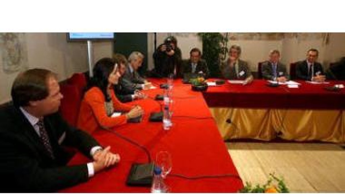 El consejo de Associated British Food se reunió ayer en la sede de la Junta con la consejera de Agri