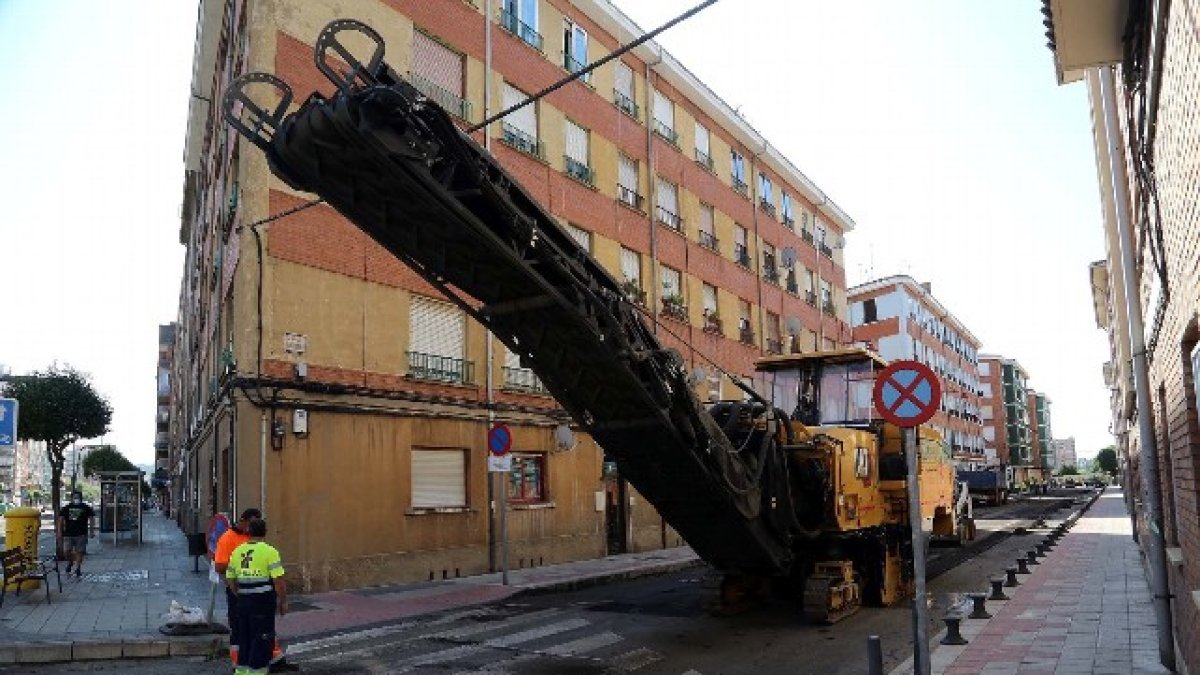 Una de las calles asfaltadas hace poco en la ciudad. AYUNTAMIENTO DE LEÓN