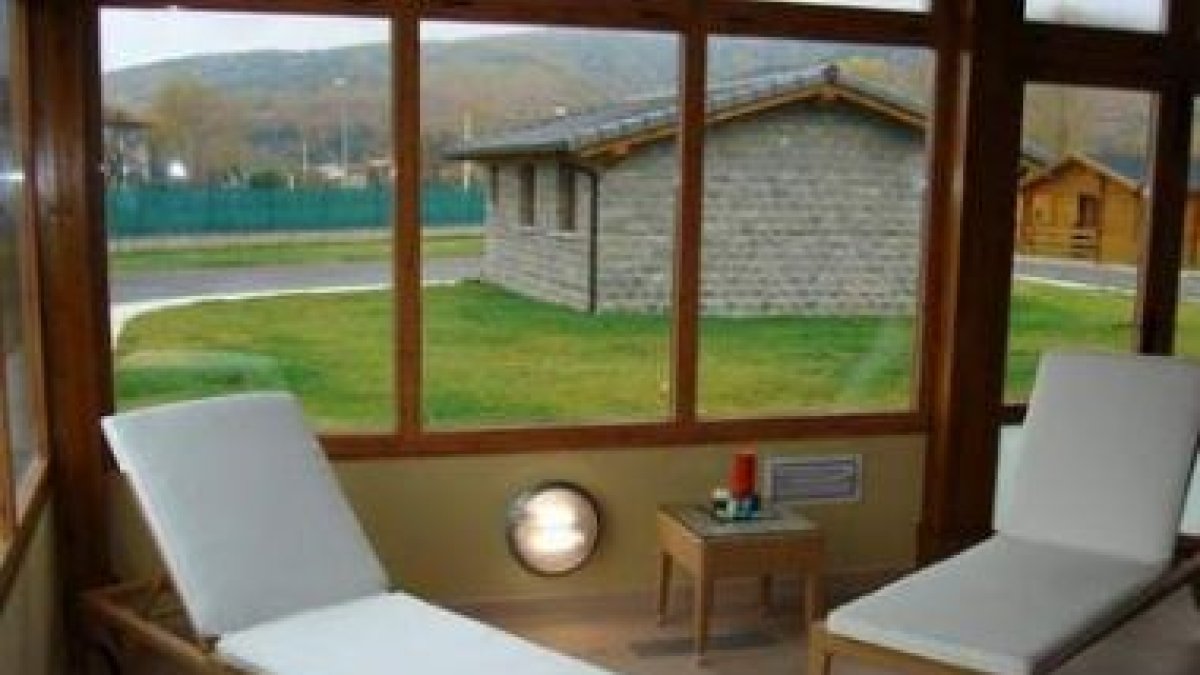 Exterior e instalaciones del centro de turismo rural y spa La Cabaña, en Vegaquemada.