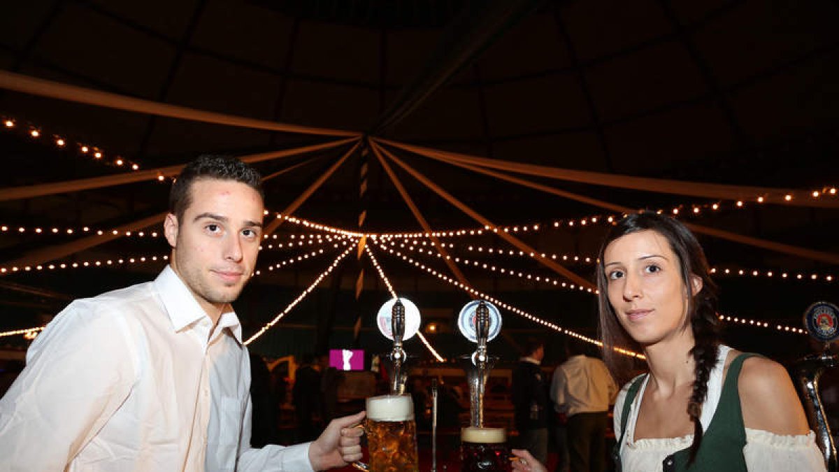 La fiesta de la cerveza Oktoberfest llega a la Plaza de Toros de León.
