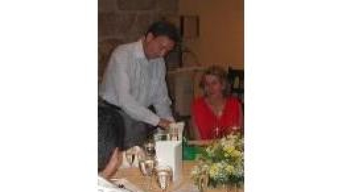 Gancedo, junto a su mujer