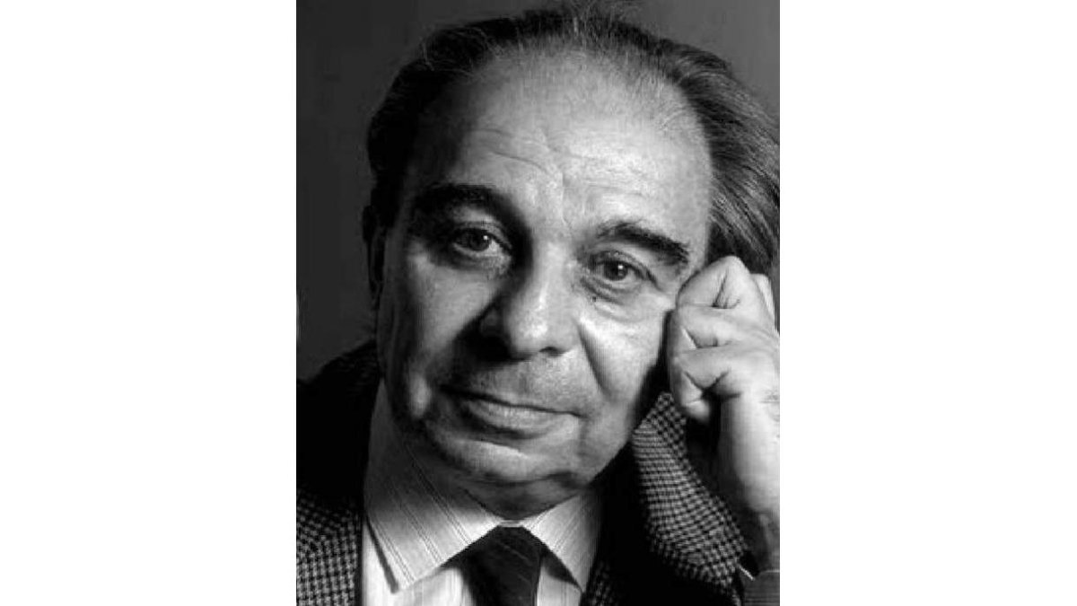 El escritor Juan García Hortelano