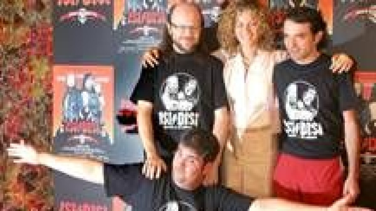 Los protagonistas de la película «Isi Disi»