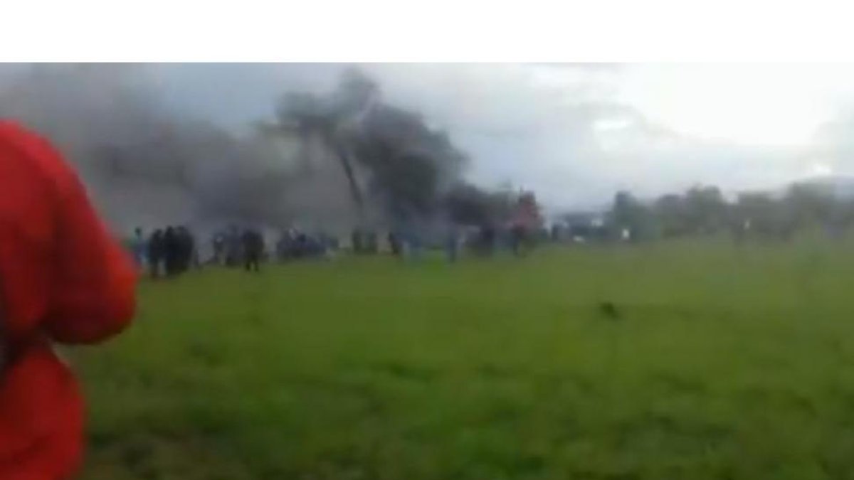 Primeras imágenes del lugar donde se ha estrellado el avión de militares argelinos.