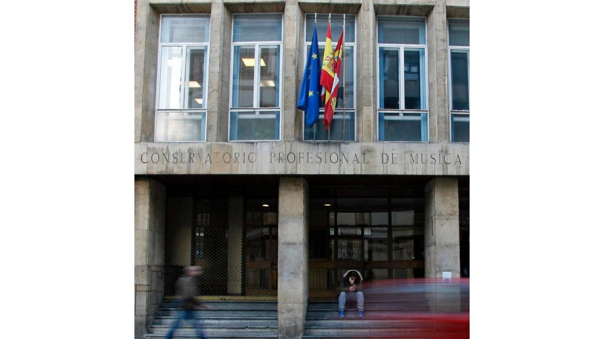 Conservatorio de León, en la calle Santa Nonia. F. OTERO PERANDONES