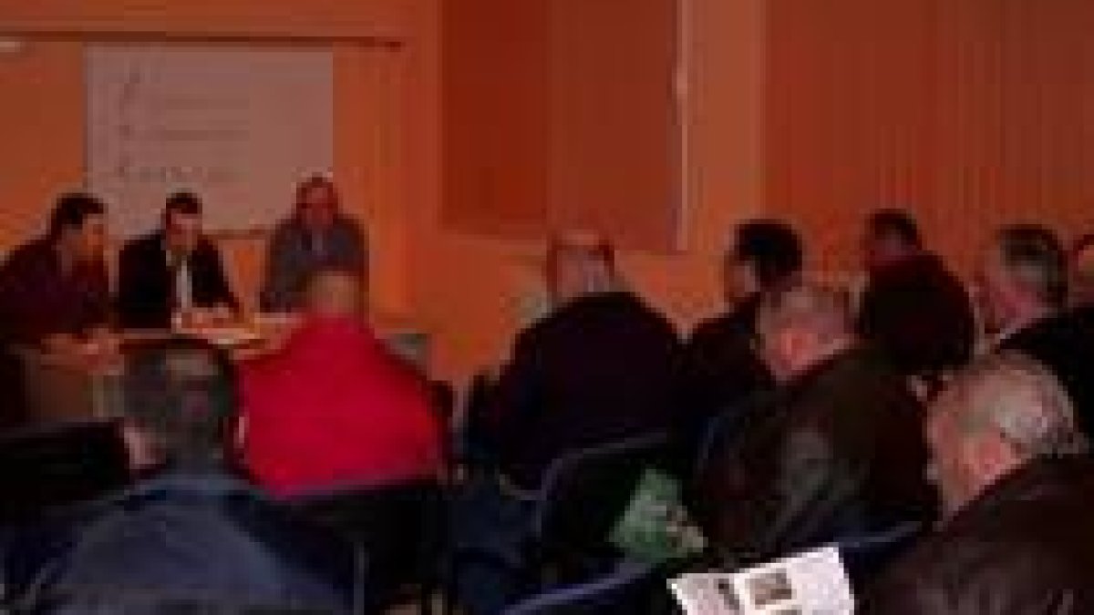 Un momento de la asamblea celebrada recientemente