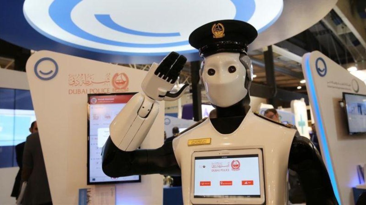 Un policía robot en el salon Smart City Expo World Congress, celebrado el pasado mes de noviembre en la Fira de Gran Via de L'Hospitalet