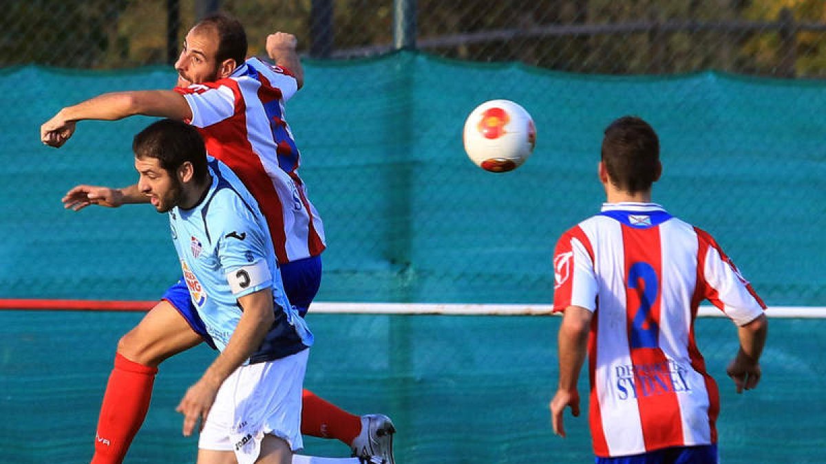 El equipo rojiblanco arañó un punto ante la Arandina.