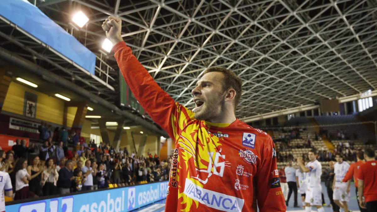 Cupara se despidió de la afición el sábado en el Palacio. JESÚS F. SALVADORES