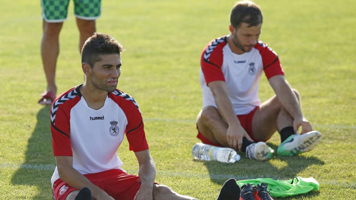 Manu y Antonio Martínez en un entrenamiento. F. OTERO PERANDONES