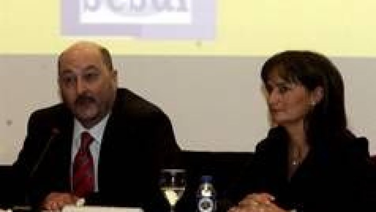 Mata y Berbel inauguraron la jornada sobre seguridad alimentaria