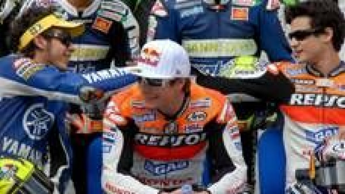 El piloto italiano Valentino Rossi en un momento del entrenamiento de ayer en el circuito jerezano