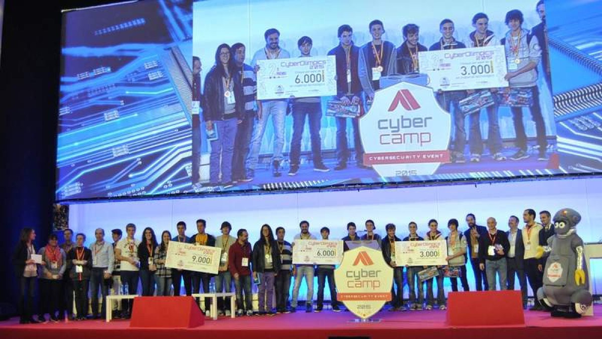 Los ganadores recibieron ayer su reconocimiento.