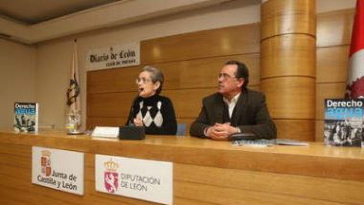 María Teresa de Febrer, en la conferencia del Club de Prensa de Diario de León.