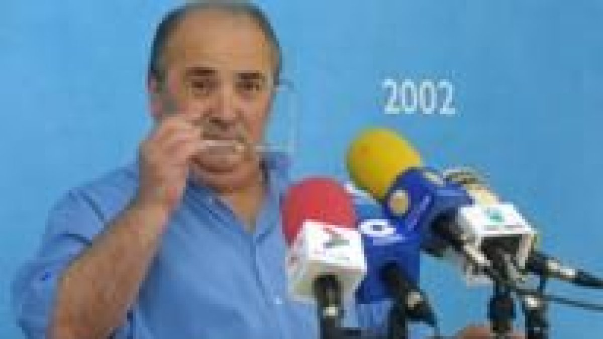 Pedro Nieto aseguró que, de ganar las proximas elecciones, repondría en su lugar el monumento