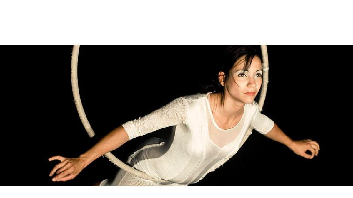 Txus Buffa, una de las acróbatas de Alas Circo Teatro. DL